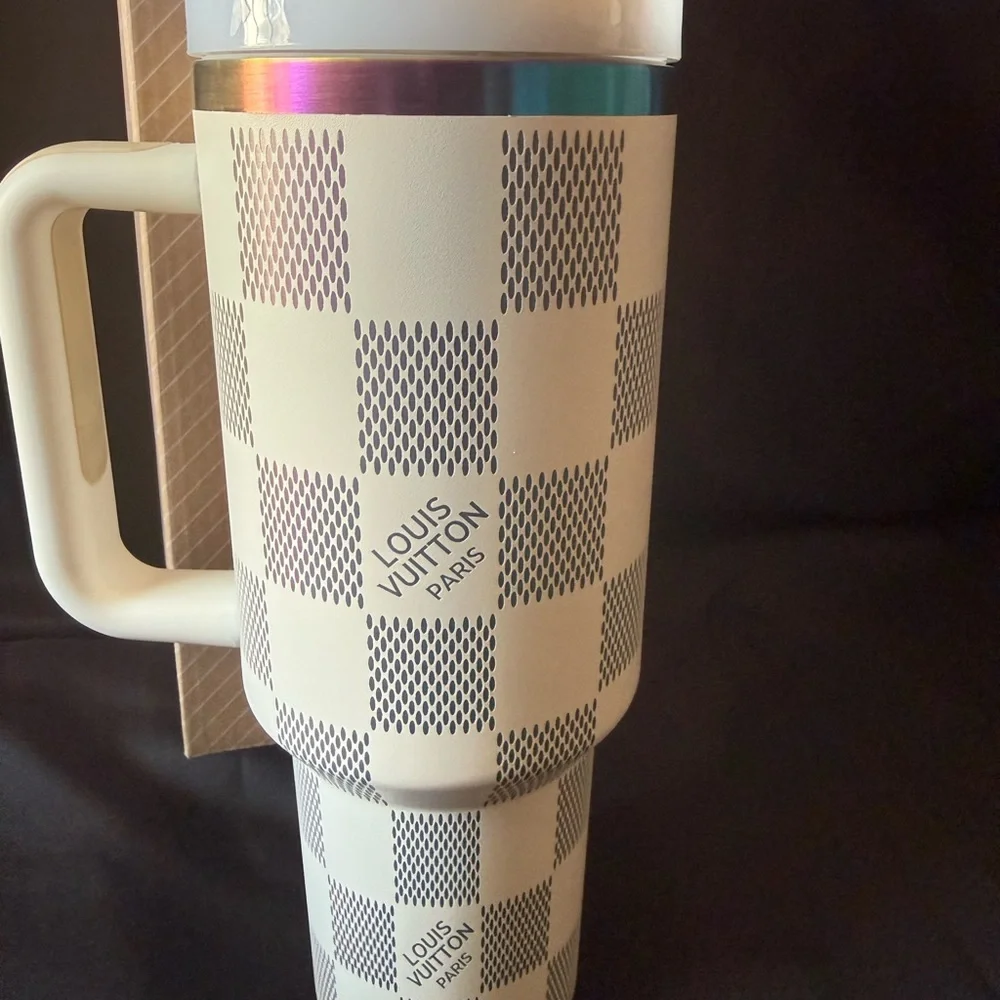 New Stanley 40oz Cream Laser LEngravedV Checkered Tumbler with Handle Straw - Picture 6 of 8